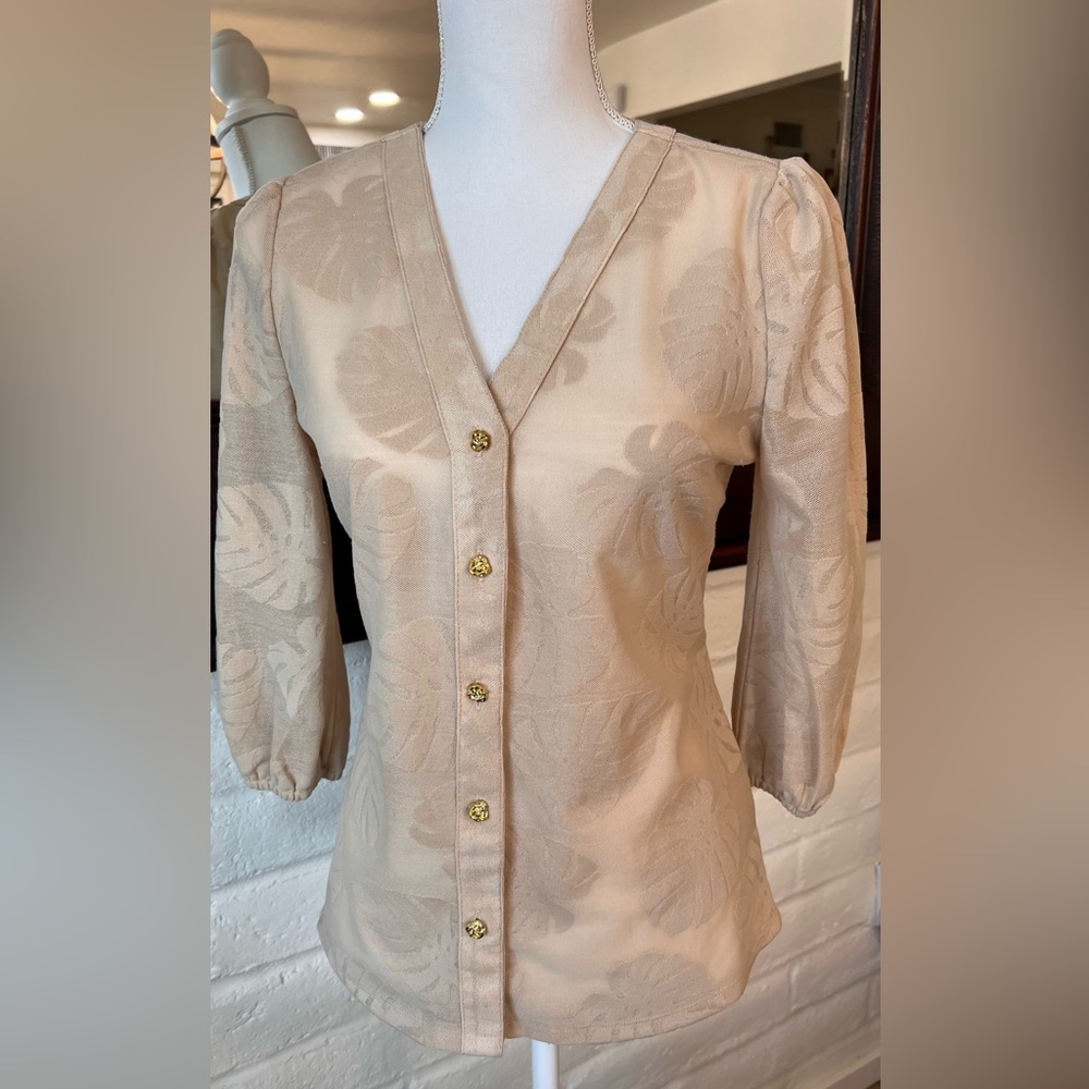 Elegant Beige Button-Up Women's Top Size Small